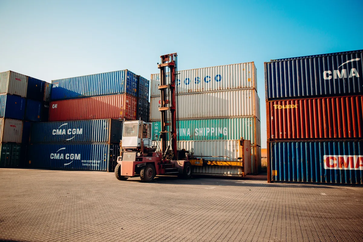 Transport & forwarding service