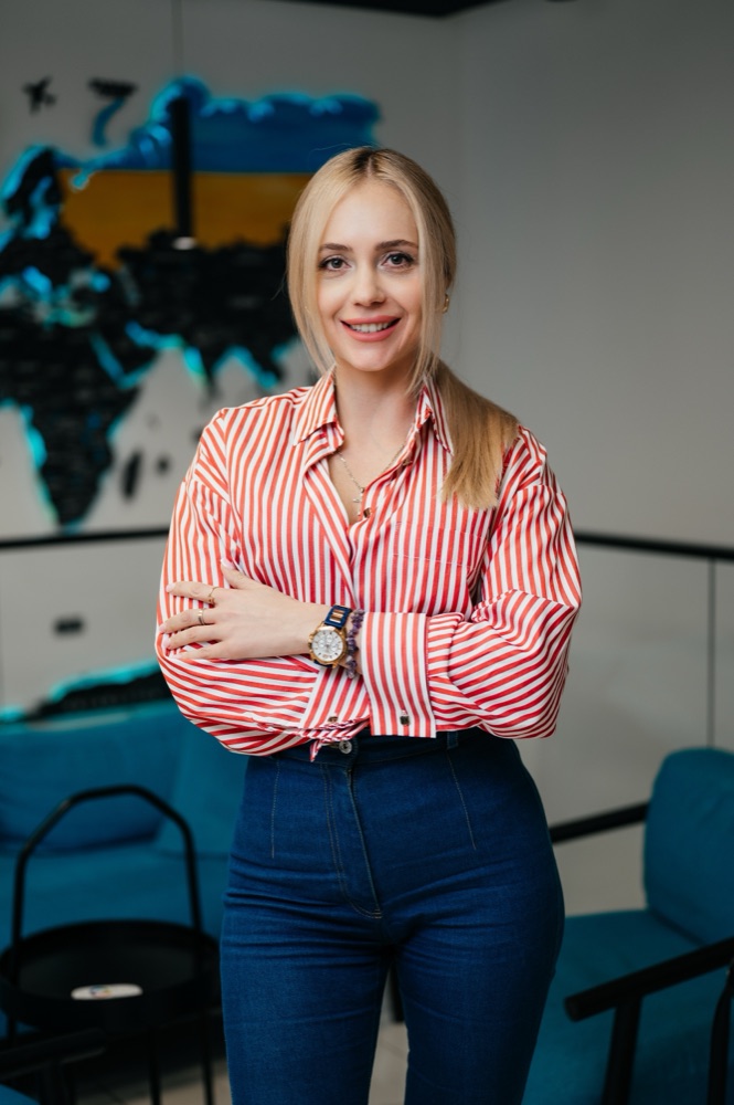 Марина Ніколова — Менеджер клієнтського сервісу