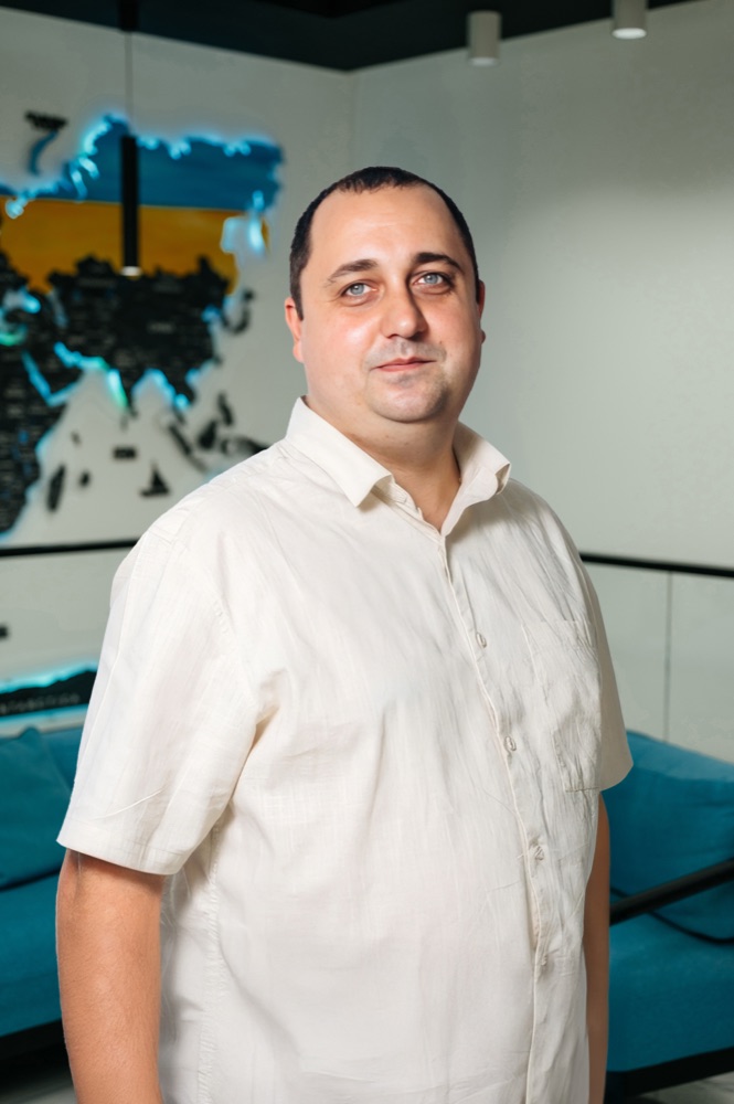 Сергій Лозенко — Менеджер з продажу та фінансів (Київ)