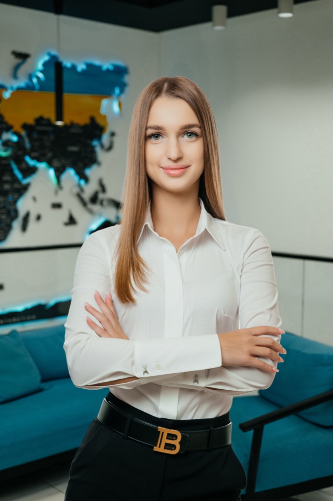 Софія Буруля — Менеджер з продажу