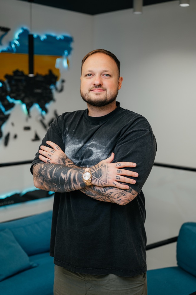 Віталій Буруля — Співзасновник